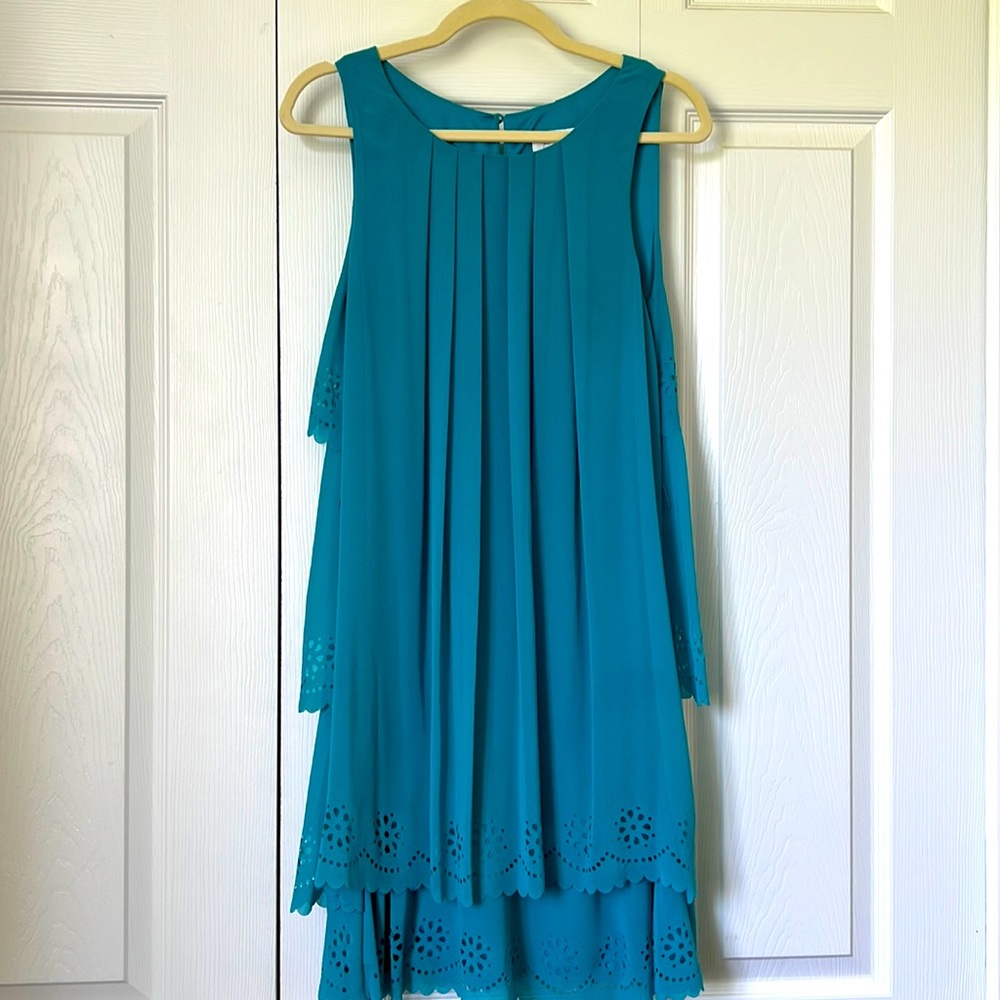 Jessica Simpson Tiered Eyelet Dress with detail in Size 10